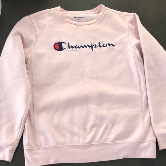 Champion Sweaters - Champion crew neck baby pink sweater.